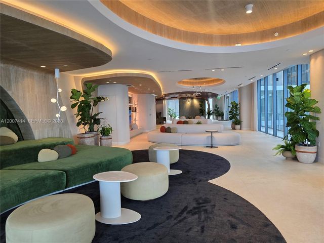 700 NE 24 ST 3104, Miami, FL 33137