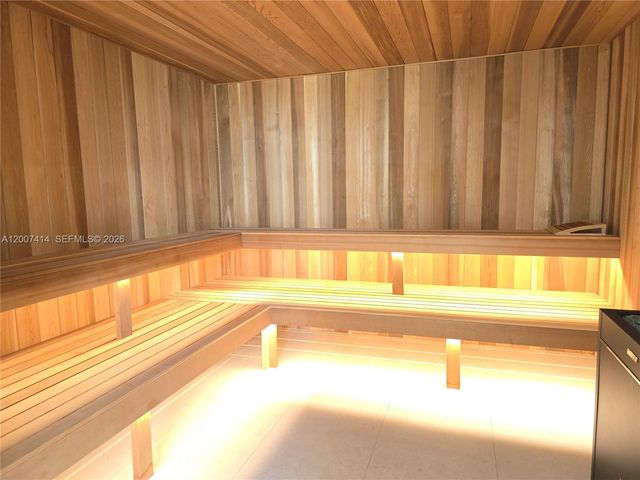 700 NE 24 ST 3104, Miami, FL 33137