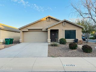 42252 W COLBY Drive, Maricopa, AZ 85138