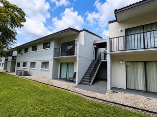 7095 NW 179th St 209, Hialeah, FL 33015
