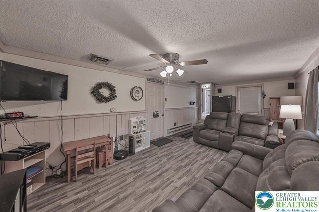 5 York Place, Easton, PA 18045