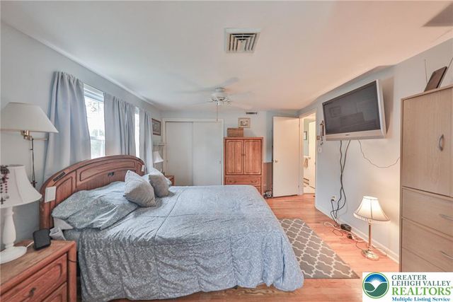 5 York Place, Easton, PA 18045