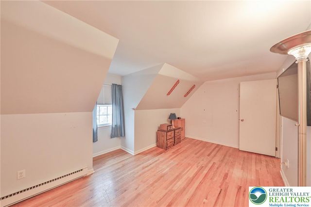5 York Place, Easton, PA 18045