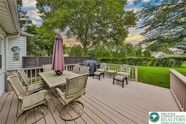 5 York Place, Easton, PA 18045