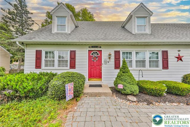 5 York Place, Easton, PA 18045