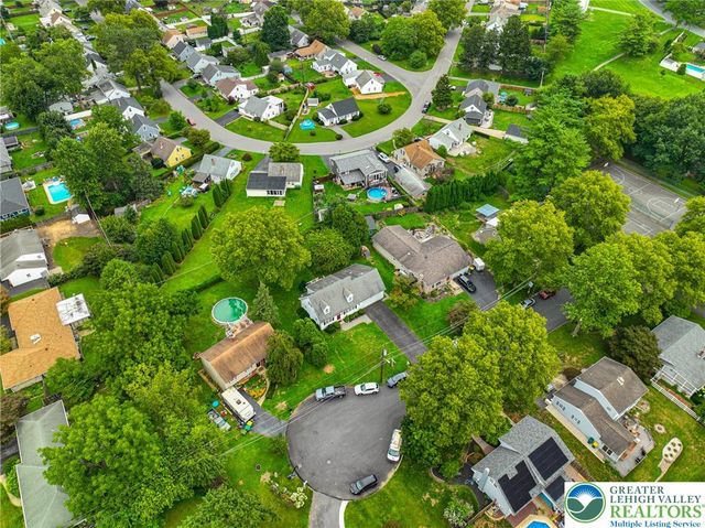 5 York Place, Easton, PA 18045