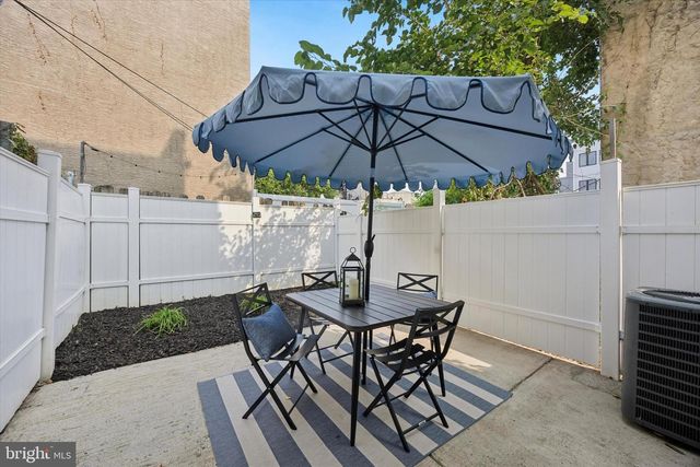 1639 FRANCIS ST, Philadelphia, PA 19130