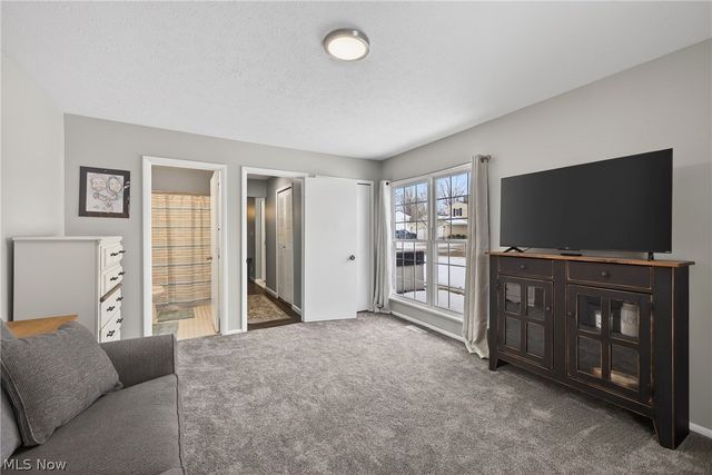 6853 Colonial Drive A, Mentor, OH 44060