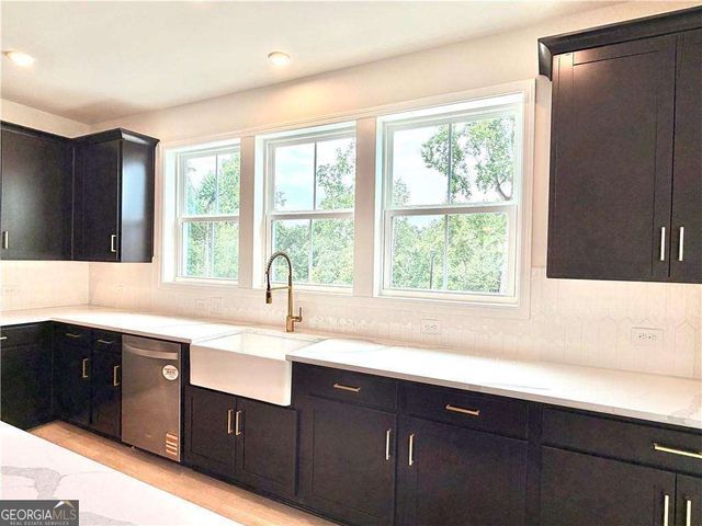 368 Sunset Hollow Street, Sugar Hill, GA 30518