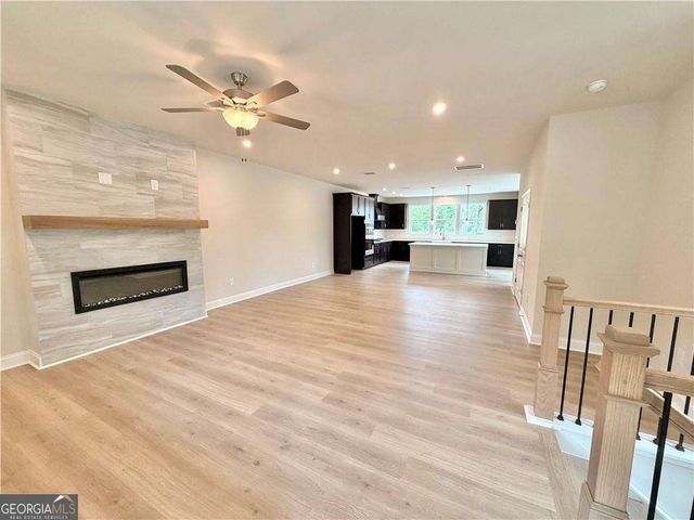 368 Sunset Hollow Street, Sugar Hill, GA 30518