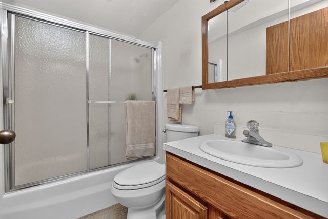 4612 Dover Drive, Ames, IA 50014