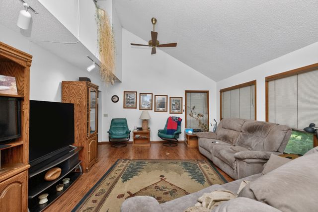 4612 Dover Drive, Ames, IA 50014