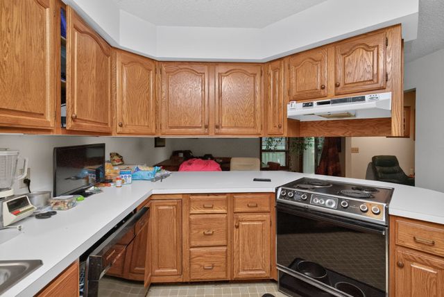 4612 Dover Drive, Ames, IA 50014