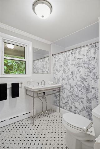 3 Wabasso Terrace, Middletown, RI 02842