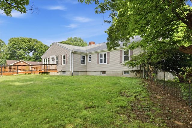3 Wabasso Terrace, Middletown, RI 02842
