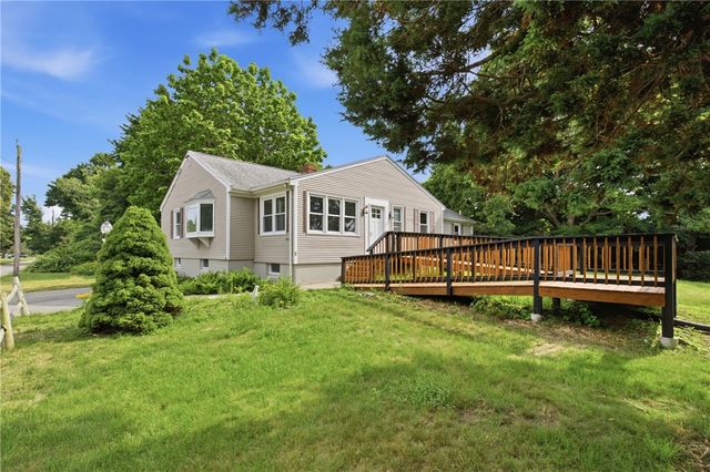3 Wabasso Terrace, Middletown, RI 02842
