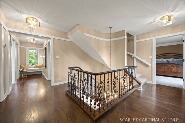2S037 Country Club Lane, Wheaton, IL 60189