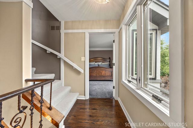 2S037 Country Club Lane, Wheaton, IL 60189