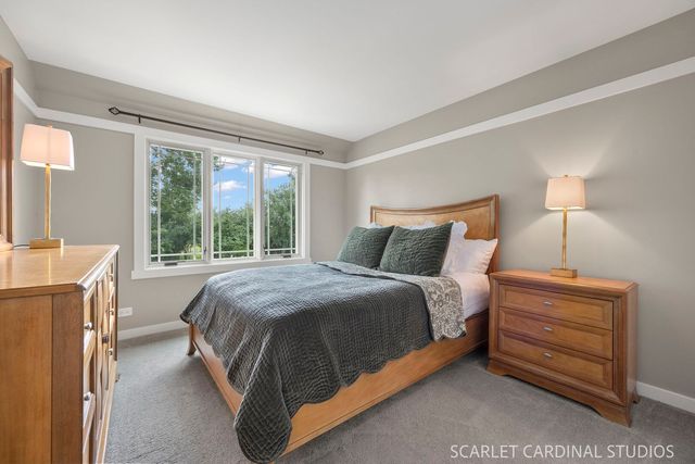 2S037 Country Club Lane, Wheaton, IL 60189