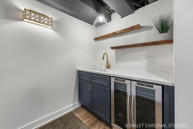 2S037 Country Club Lane, Wheaton, IL 60189