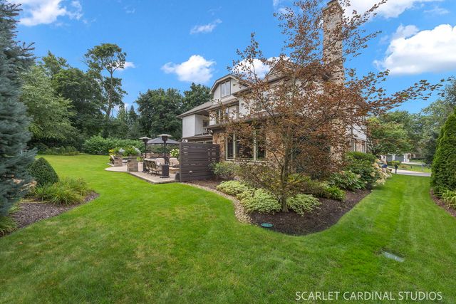2S037 Country Club Lane, Wheaton, IL 60189