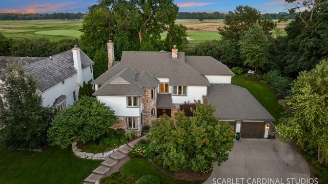 2S037 Country Club Lane, Wheaton, IL 60189