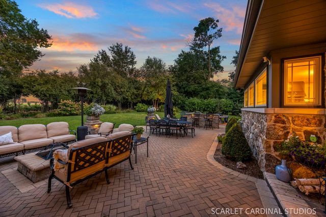 2S037 Country Club Lane, Wheaton, IL 60189