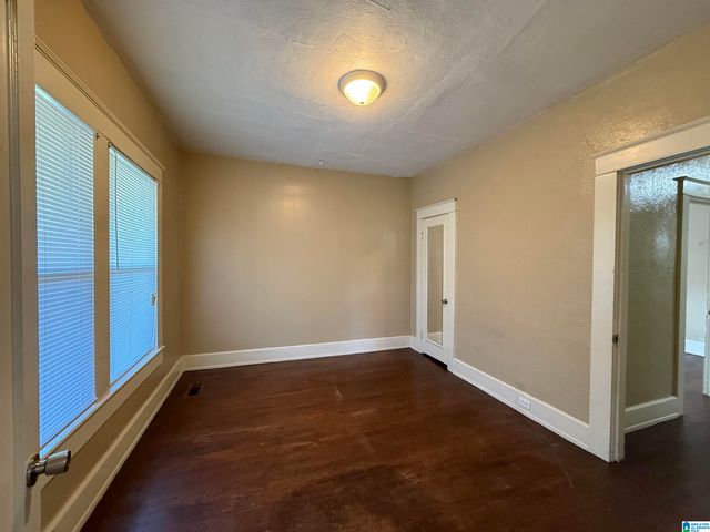 1213 16TH PLACE SW, Birmingham, AL 35211