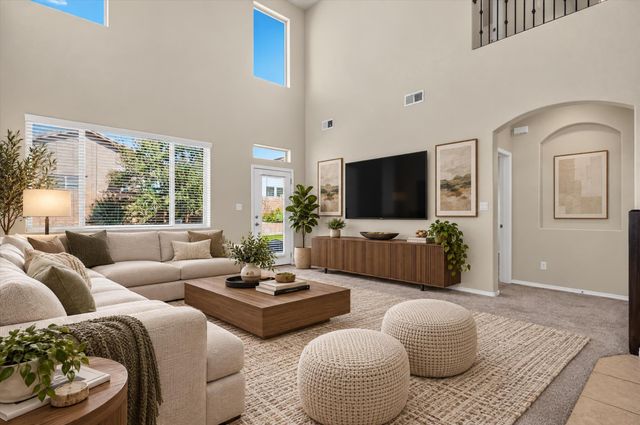 2825 Bayas Road SE, Rio Rancho, NM 87124