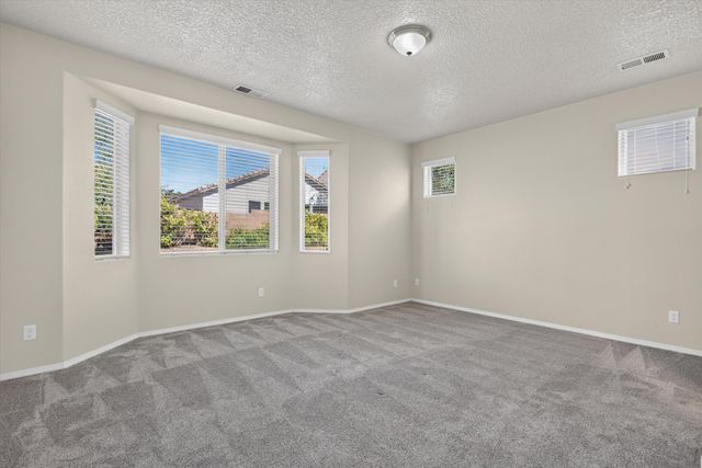 2825 Bayas Road SE, Rio Rancho, NM 87124