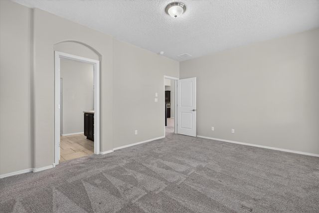2825 Bayas Road SE, Rio Rancho, NM 87124