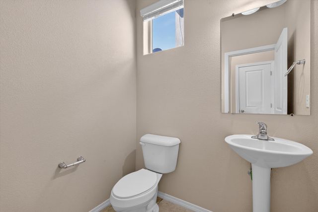 2825 Bayas Road SE, Rio Rancho, NM 87124