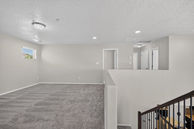 2825 Bayas Road SE, Rio Rancho, NM 87124