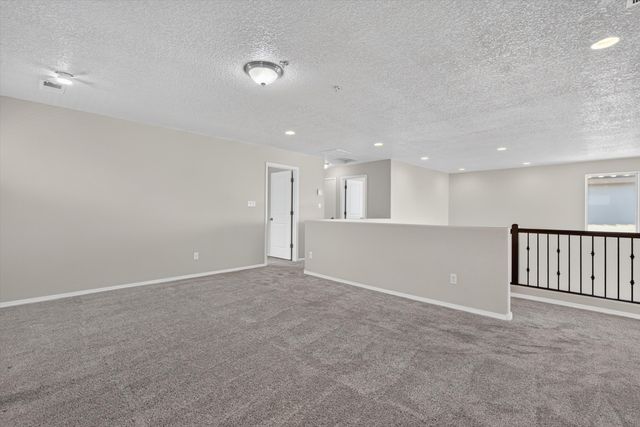 2825 Bayas Road SE, Rio Rancho, NM 87124