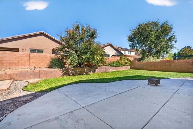 2825 Bayas Road SE, Rio Rancho, NM 87124