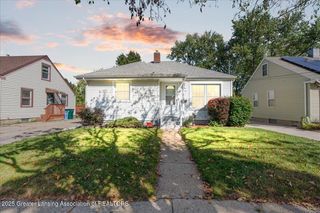 1404 Kelsey Avenue, Lansing, MI 48910