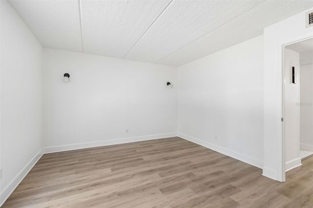 8460 13TH STREET N B, St Petersburg, FL 33702