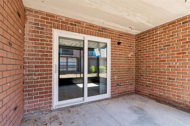 8460 13TH STREET N B, St Petersburg, FL 33702