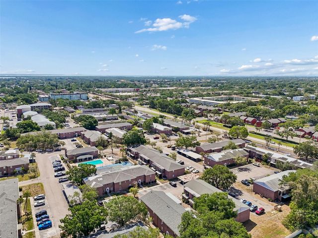 8460 13TH STREET N B, St Petersburg, FL 33702