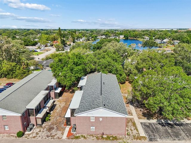 8460 13TH STREET N B, St Petersburg, FL 33702