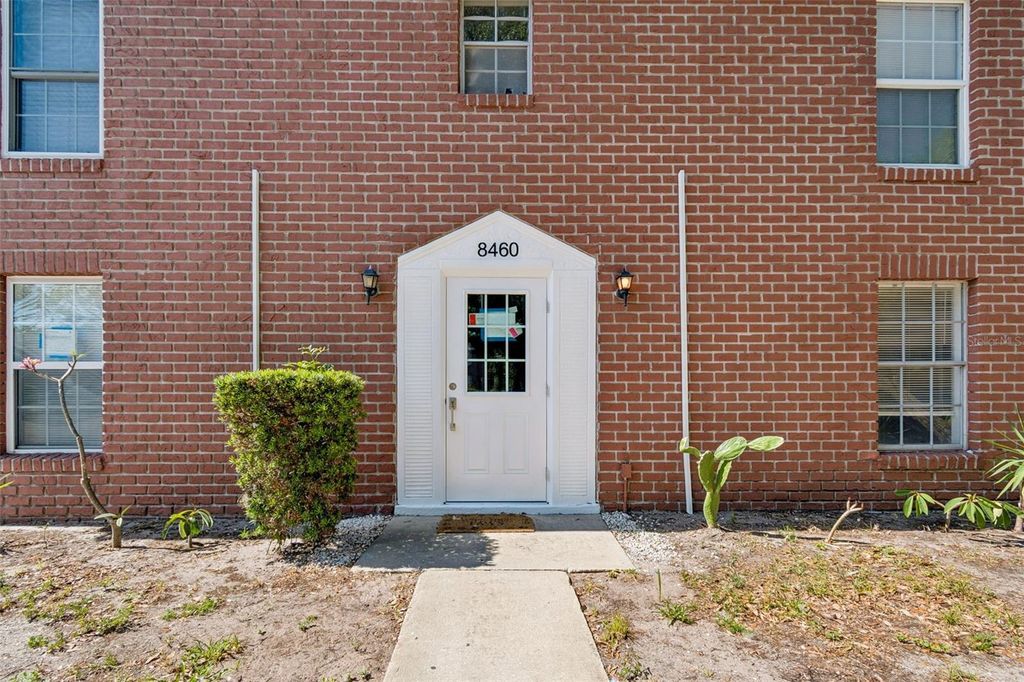 8460 13TH STREET N B, St Petersburg, FL 33702
