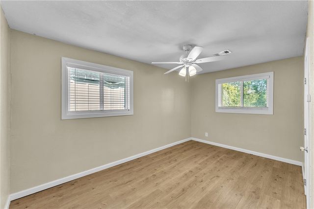 1023 S B Street, Rogers, AR 72756