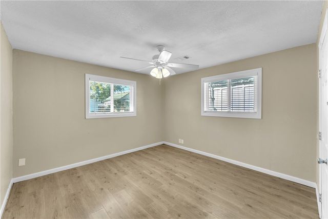 1023 S B Street, Rogers, AR 72756