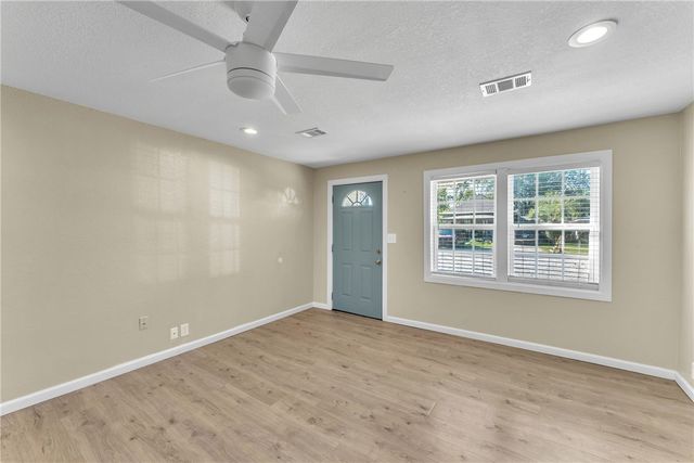 1023 S B Street, Rogers, AR 72756