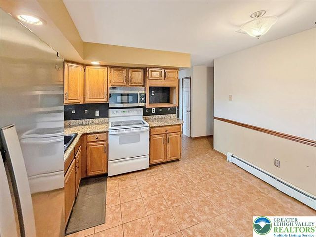 719 Hunter Street, North Catasauqua Bor, PA 18032