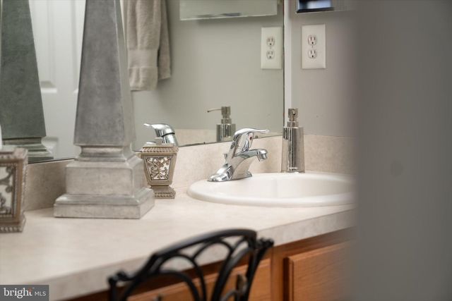 178 BURNET CRES, Robbinsville, NJ 08691