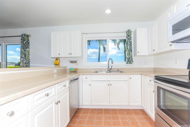 92-7049 Elele Street 28, Kapolei, HI 96707