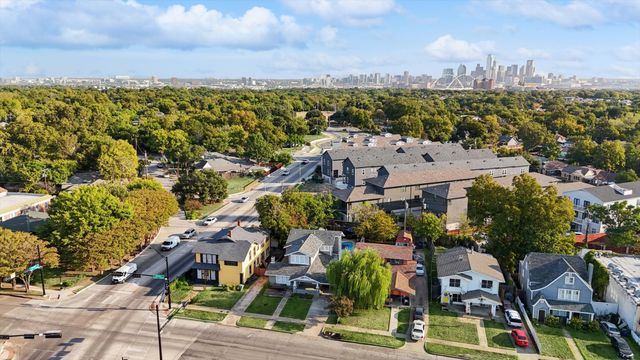 1021 Kings Highway, Dallas, TX 75208