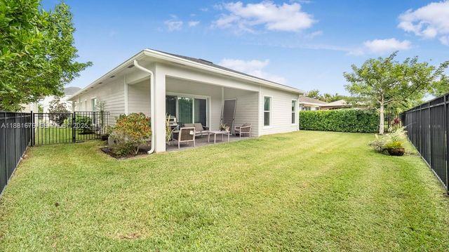 19540 Wheelbarrow Bend, Loxahatchee, FL 33470