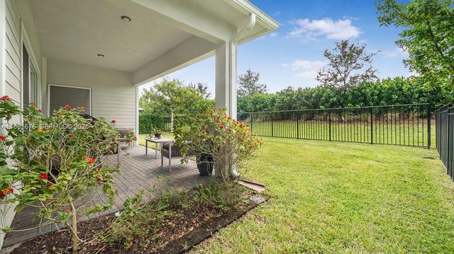 19540 Wheelbarrow Bend, Loxahatchee, FL 33470